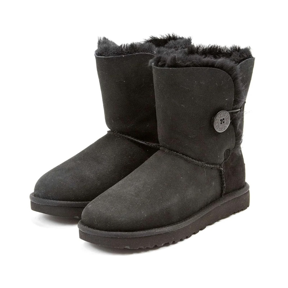 UGG Women's size 6 Black Boots